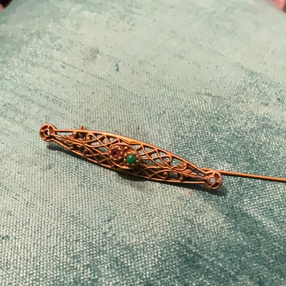 Beautiful antique gf filigree antique broach - amethyst and emerald (?) - Picture 6 of 7